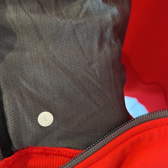 Mens lululemon full zip jacket large - Picture 3 of 3